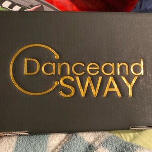 Canvas dance jazz bootie… 🖤